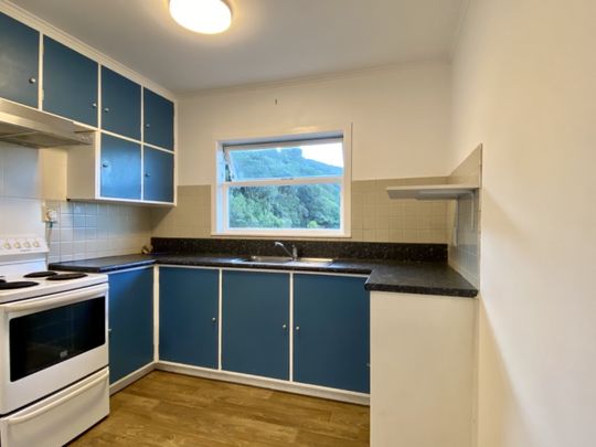 2/123 Makara Road, Karori - Photo 1