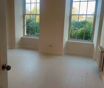 2 Bed Flat, Otago Street, G12 - Photo 2