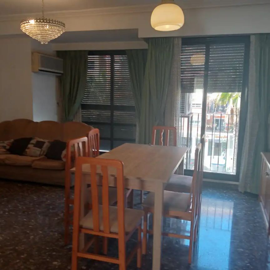 Piso de alquiler en Avinguda D'amado Granell Mesado, 15, Mont-Olivet - Photo 1