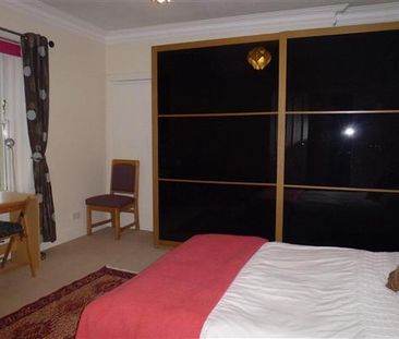 5 bedroom semi-detached house to rent - Photo 6