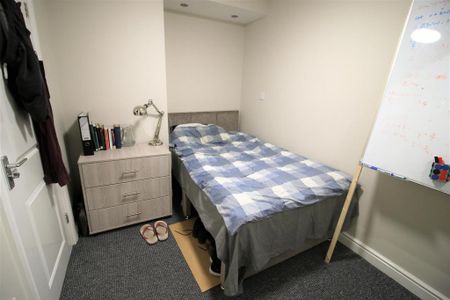 5 bedroom private hall to rent - Photo 4