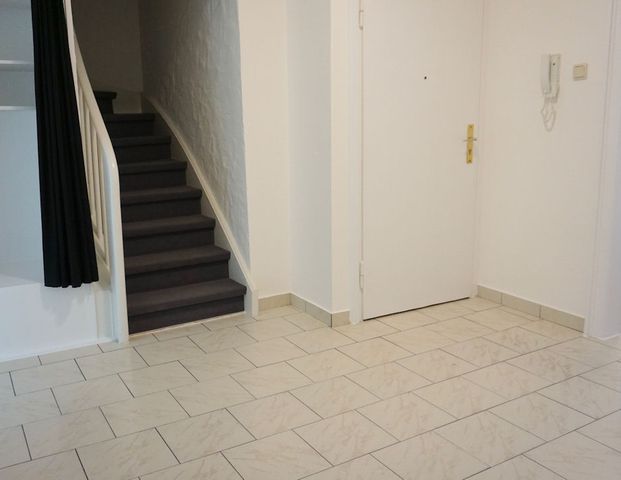 Bestlage: moderne Maisonettewohnung im beliebten Stadtteil Rüttenscheid - Photo 1