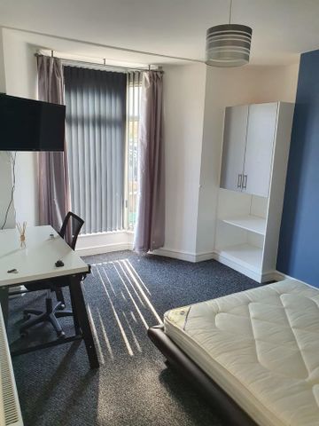 5 bedroom house share to rent - Photo 3