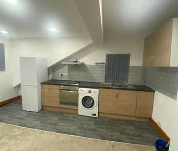 Stratford Terrace, Leeds - Photo 2