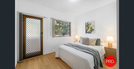 SUN FILLED & CONVENIENT LIVING!!! - Photo 2