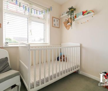 4 bedroom detached house to rent - Photo 6