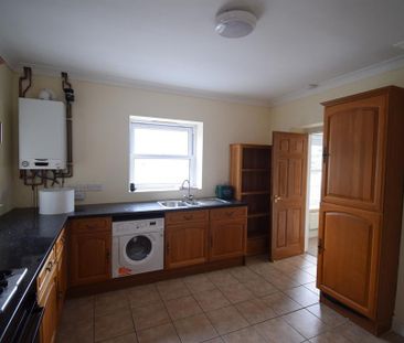 3 bedroom apartment to rent - Photo 5