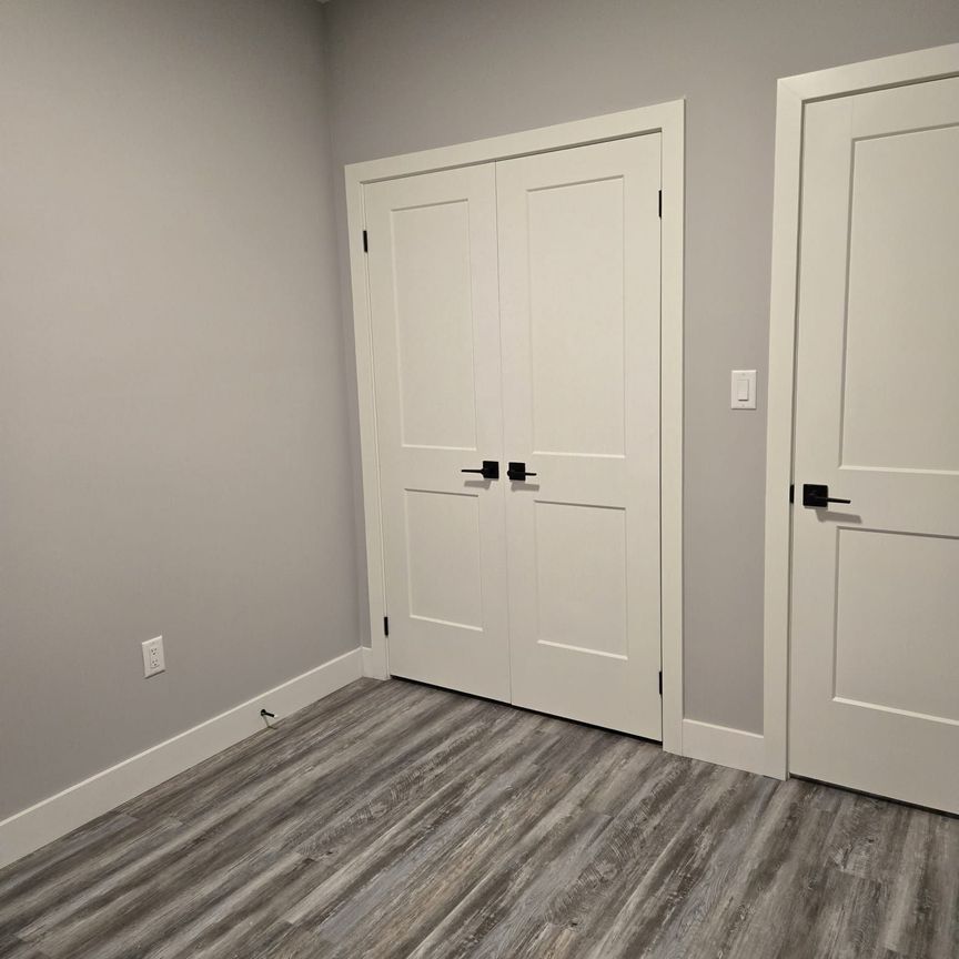 For Lease - 3557 Colonel Talbot Road Unit# 24, London South, Ontario - Photo 1