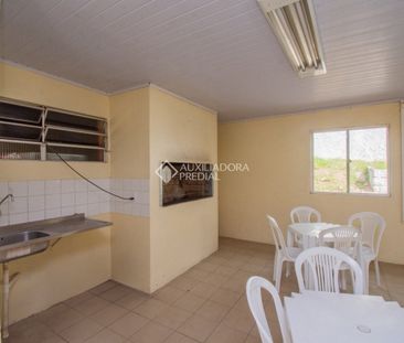 Apartamento com 2 quartos e 39m² para alugar em Mário Quintana, Por... - Foto 1