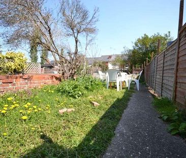 Blenheim Gardens, Reading, Berkshire, RG1 - Photo 5