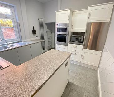 Victoria Park Road Room 1 - Photo 4