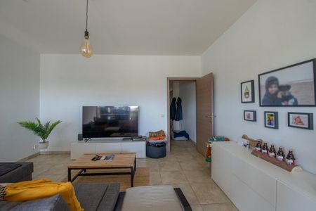 Ruim gelijkvloers appartement met 1 slaapkamer op centrale ligging te Beernem - Photo 2