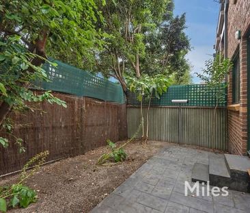 1/1 Austin Street, Hawthorn - Photo 4