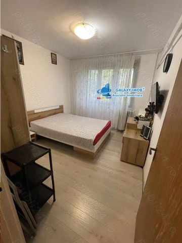 huedin | 2cam 55mp spatios etaj 2 1986 AC cada balcon | parcare metrou - Fotografie 3