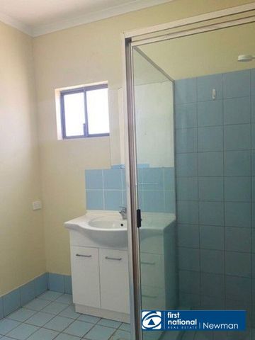 3 BEDROOM VILLA - Photo 4