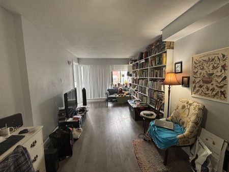 420 Parkdale Ave - Photo 5