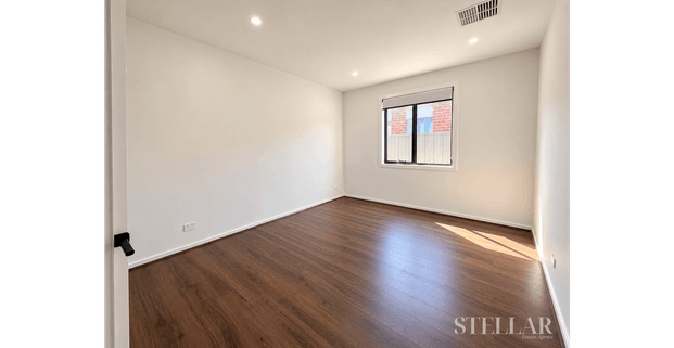 Spacious 4-Bedroom Family Home with Refrigerated Cooling & Multiple Living Areas! - Photo 1