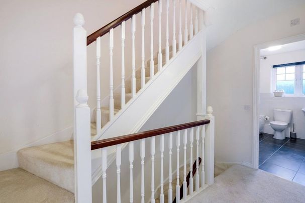 4 bedroom semi-detached house to rent - Photo 1