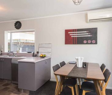 SUNNY TAHUNANUI LOCATION - Photo 2