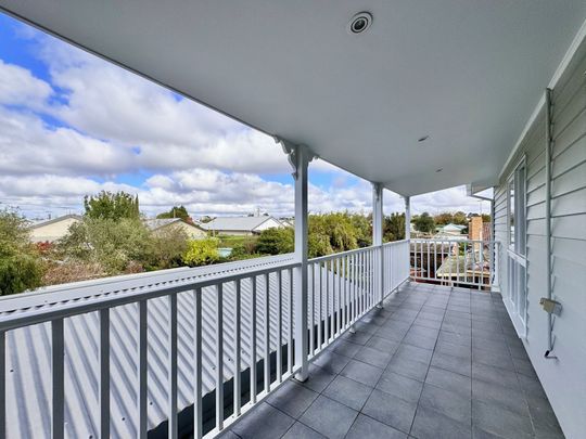 Charming Family Home in Prime Lifestyle Location - Photo 1