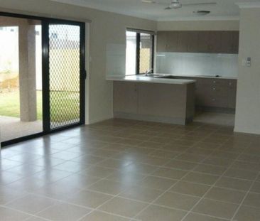 1A Zoe Court, Mount Louisa - Photo 1