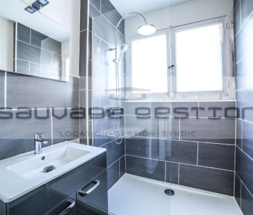 Location Appartement 3 pièces 60m² PETIT COURONNE 76650 - Photo 1