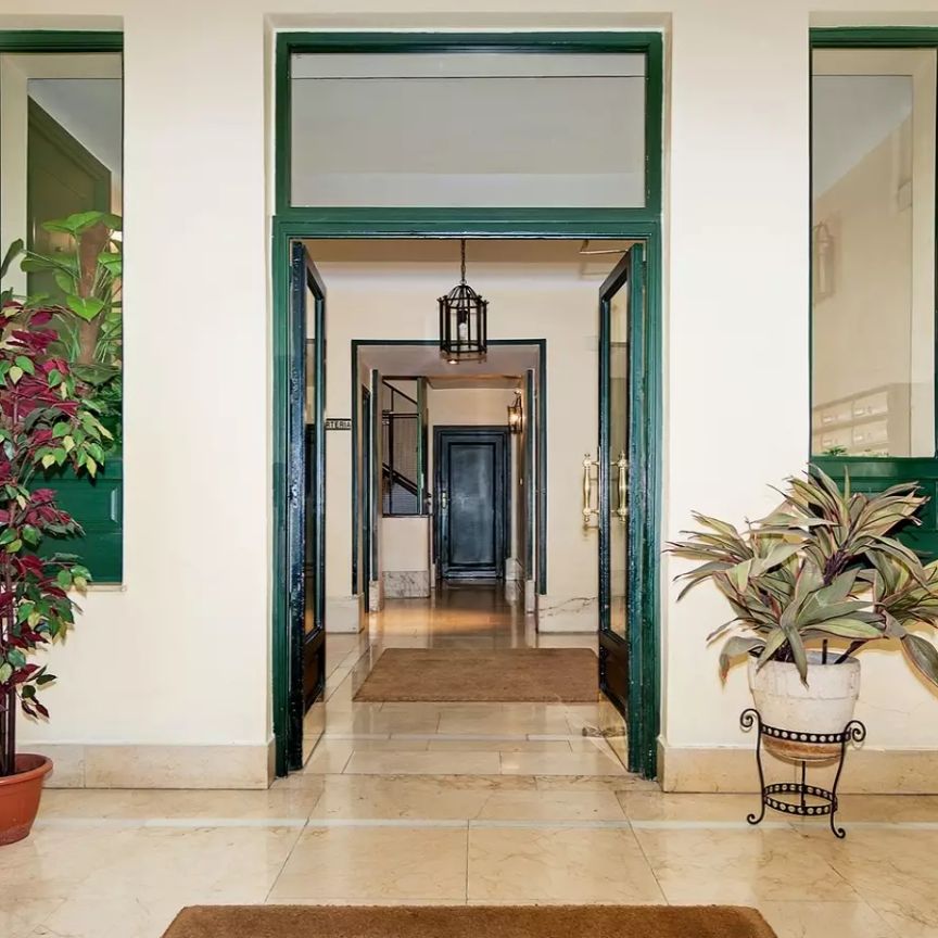 3-bedroom apartment for rent in El Viso, Madrid perfect for professionals - Foto 1