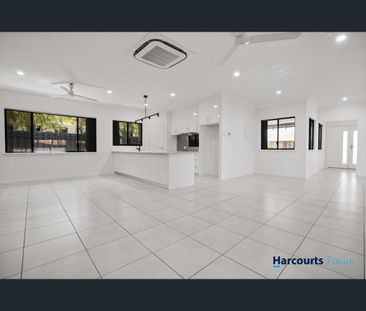 Premium Refined Home - Photo 4