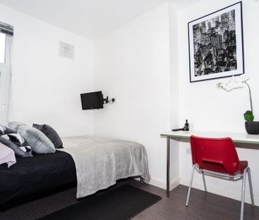 1 bedroom in a house share to rent - Photo 3