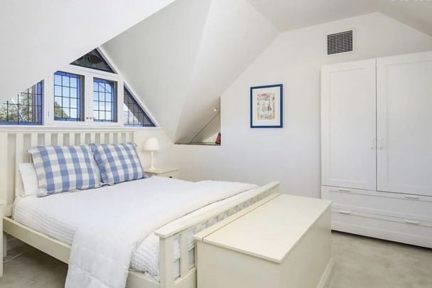 Stylish & Secure home in wanted locale - Photo 1