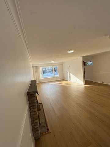 For Lease - 81 Wayne Avenue, Toronto, Ontario - Photo 2