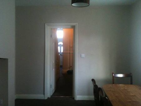 5 Bed - Redurbished Student House - Hull - Photo 5