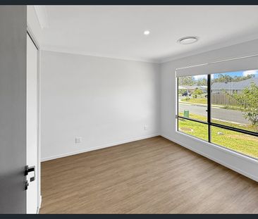 Brand New Accessible Living in Fernvale - Photo 3