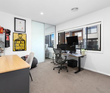 Light-Filled Modern Townhome in Denman Prospect - Photo 6