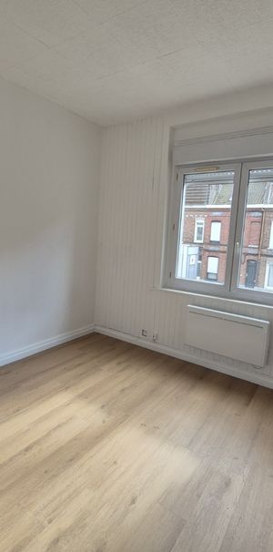 Location Appartement 2 pièces 27m² LILLE 59260 - Photo 1
