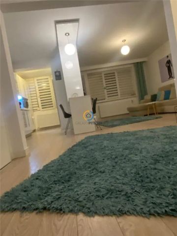 Apartament trei camere Ultracentral, mobilat si utilat - Fotografie 3