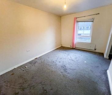 40 Lady Wallace Road, Lisburn, BT28 3WS - Photo 2