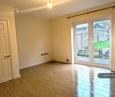 2 bedroom semi-detached house to rent - Photo 6