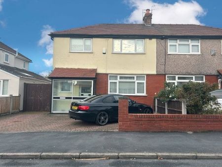 Trevor drive, Crosby, L23 2RN - Photo 2