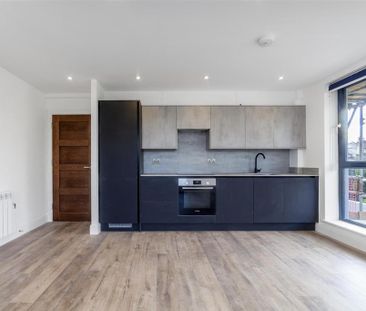 2 bedroom flat to rent - Photo 6