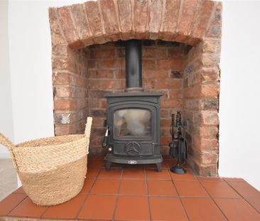 Well Lane, Ness, Neston - Photo 2