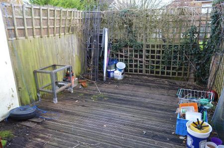 1 bedroom flat to rent - Photo 2