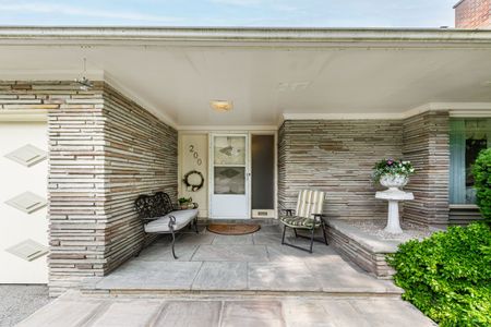 For Lease - 200 Cortleigh Boulevard, Toronto, Ontario - Photo 3