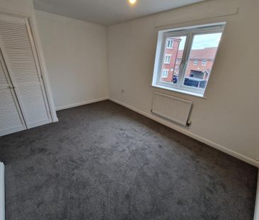 3 bedroom terraced house to rent - Photo 6