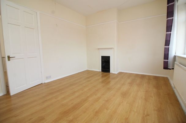 3 Bedroom Terraced House - Photo 1