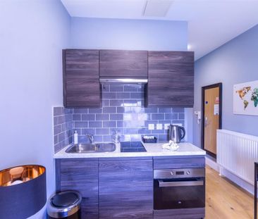 Studio to rent - Photo 5