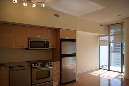 For Lease - 33 Charles Street Unit# 1304, Toronto, Ontario - Photo 5