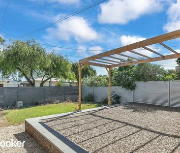 Well-Maintained 3-Bedroom Family Home - Photo 4