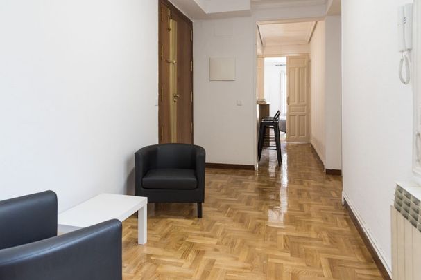 Lovely room in Conde de Romanones - Photo 1