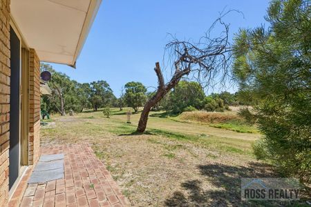 6 MONTH LEASE ONLY – Quiet Bassendean Villa with Park Views - Photo 4